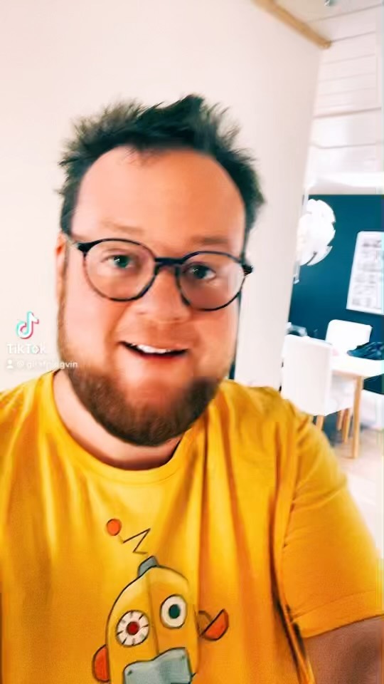 🎉 Bananaaaa Fest & Vlog Online! 🎥