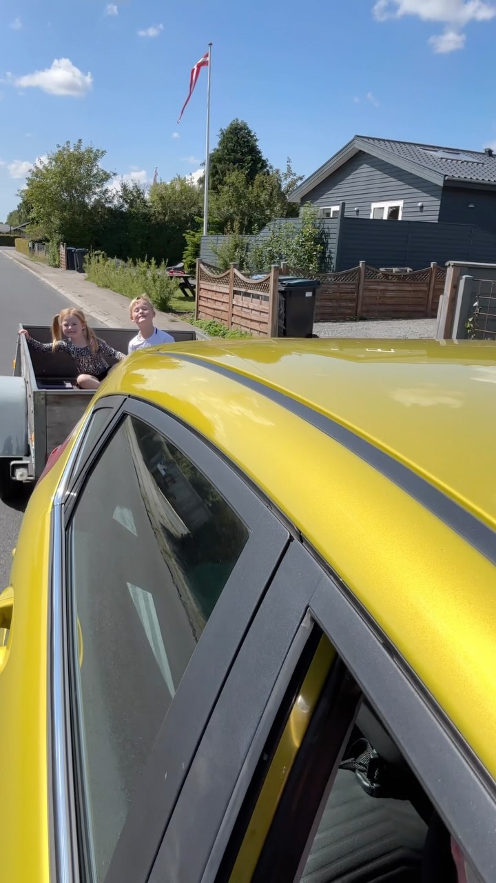 Haveklip og hygge i solen 🌞